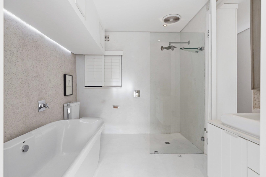 To Let 2 Bedroom Property for Rent in Sea Point Western Cape